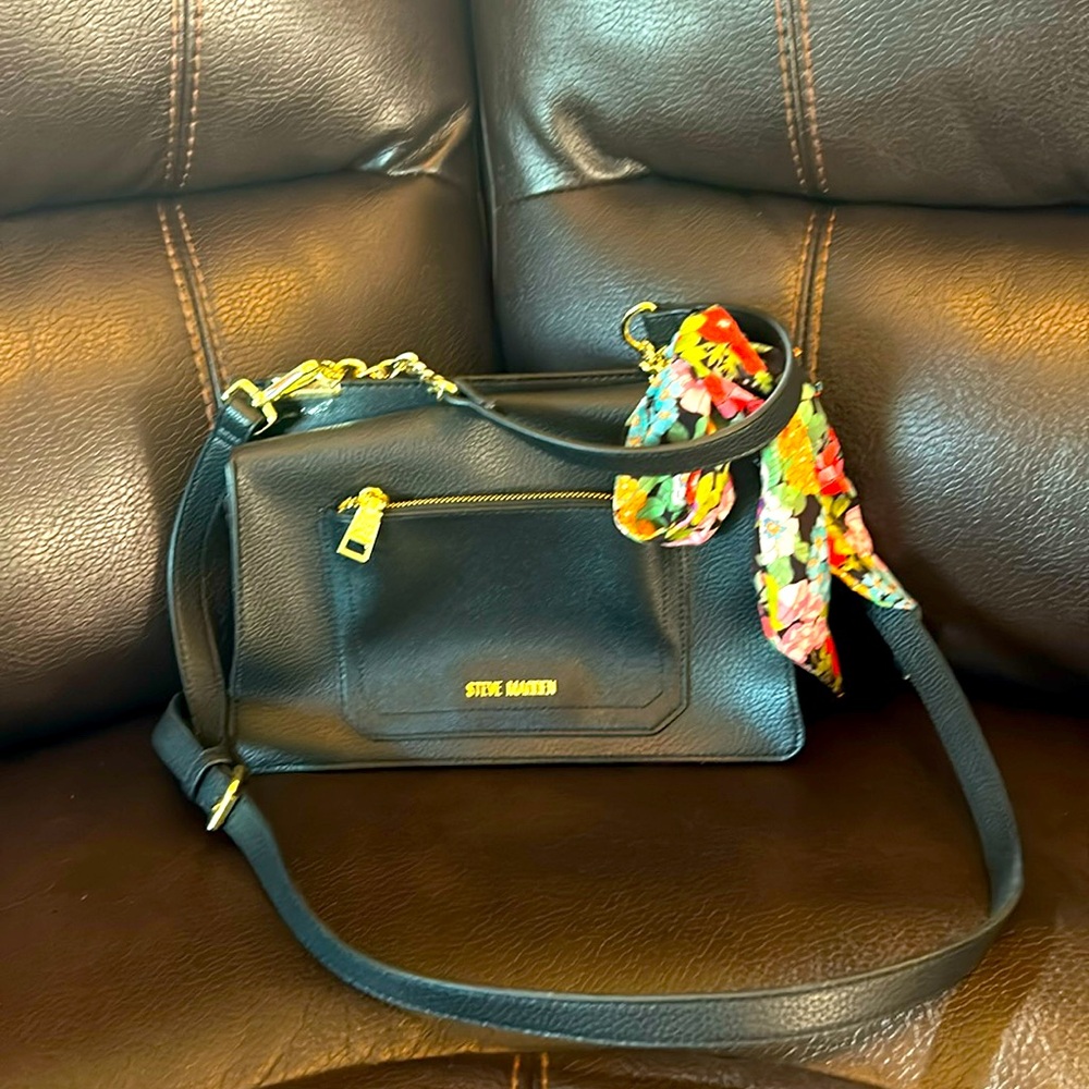 Steven Madden small shoulder bag